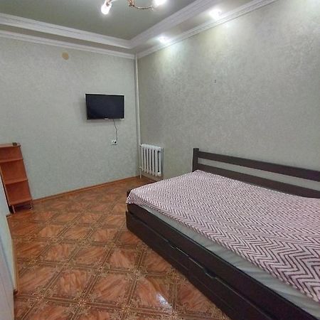 Жилье В Кропивницком Apartment Kropyvnytskyi Exterior photo